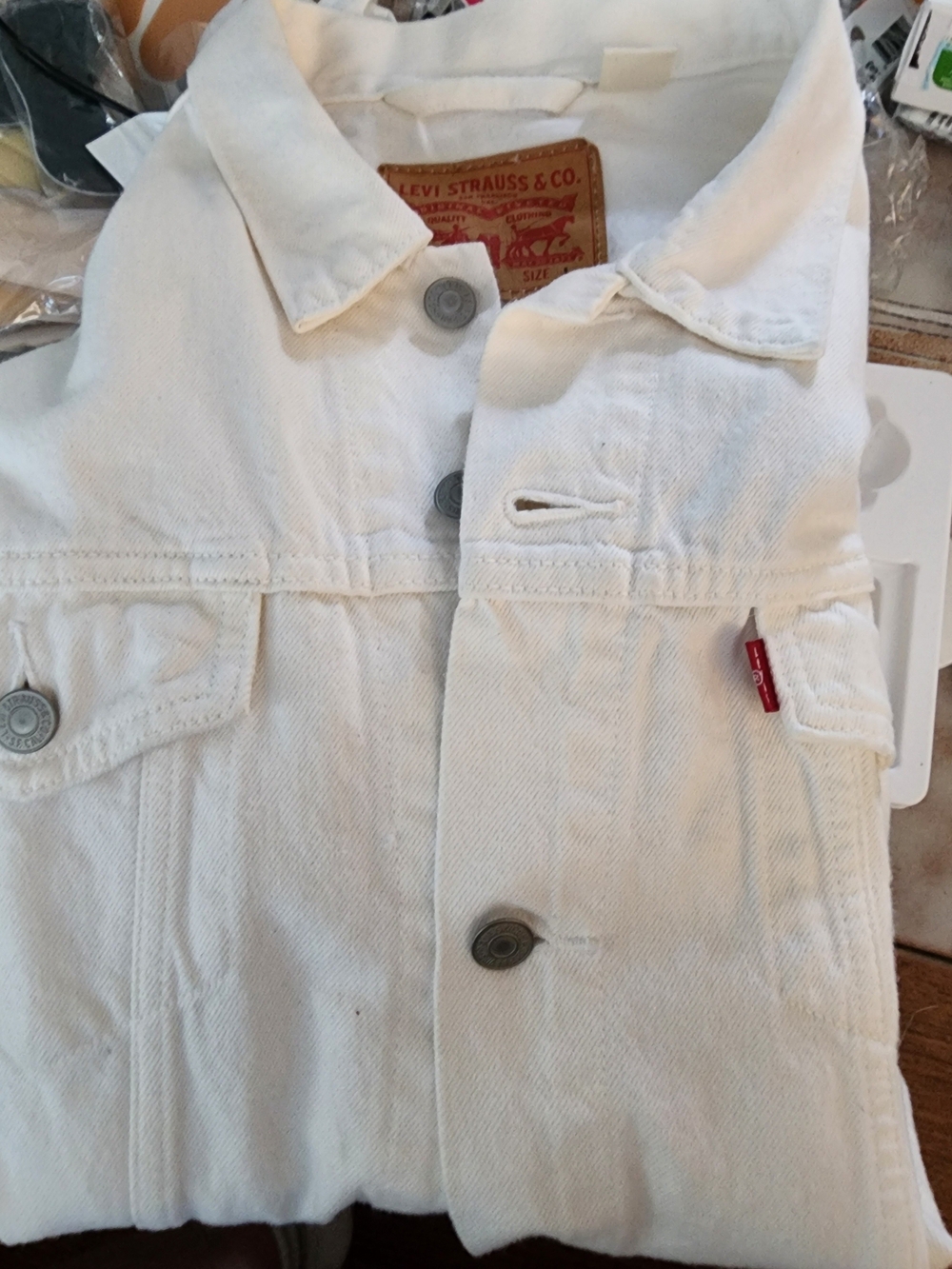 Levi's Womans White Denim Jacket Size Large Classic Cotton Trucker